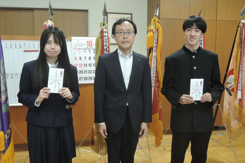 贈呈式の様子03