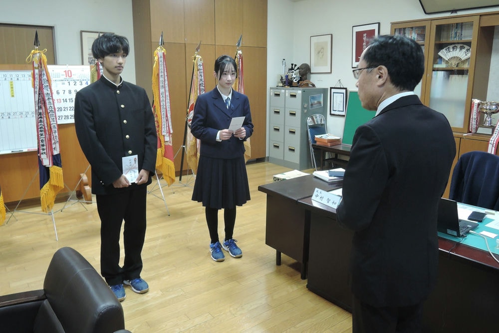 贈呈式の様子03